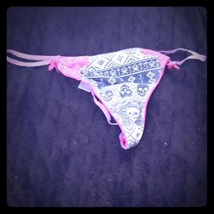 Blue  Lace underwear and pink skull underwear